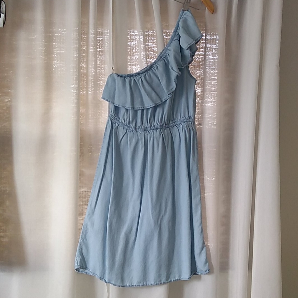 Adorable 1-Shoulder Chambray Dress